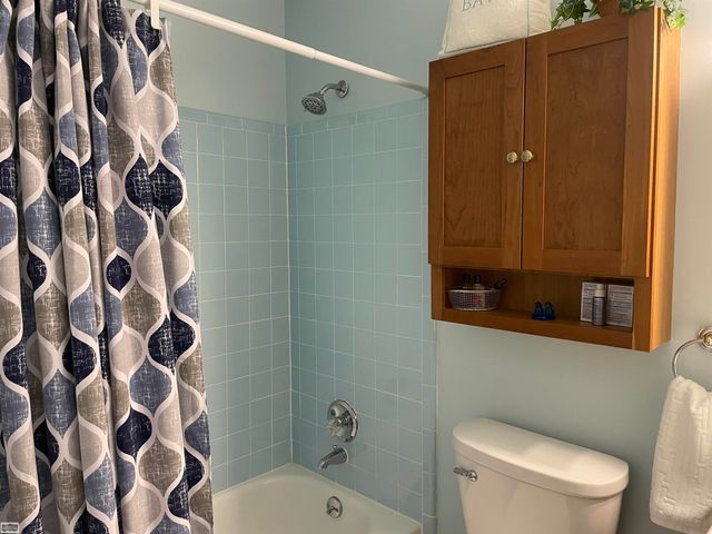 1343 Autumn Lane, Rochester Hills, MI 48306