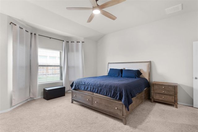 1027 Slight ST, New Braunfels, TX 78130