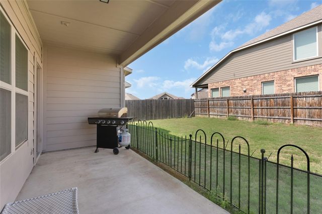 1027 Slight ST, New Braunfels, TX 78130