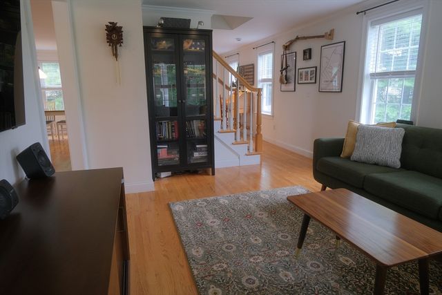 7 Bluestone Ter, Sandwich, MA 02537