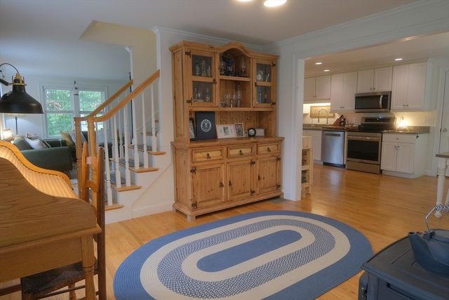 7 Bluestone Ter, Sandwich, MA 02537