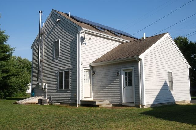 7 Bluestone Ter, Sandwich, MA 02537