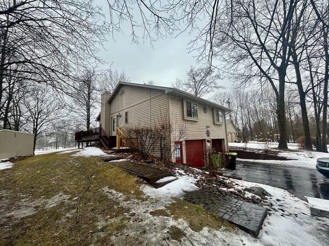 1883 Linksview Way, Gladwin, MI 48624