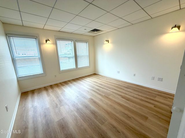 433 Broadway 3, Saratoga Springs, NY 12866