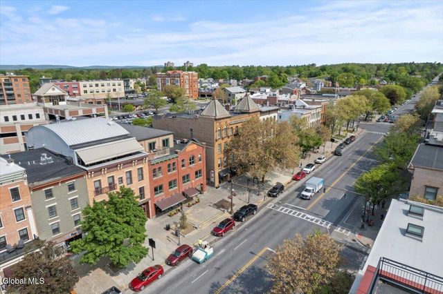 433 Broadway 3, Saratoga Springs, NY 12866
