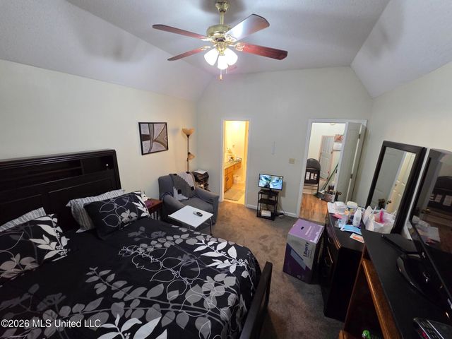 4364 Shadow Ridge Drive, Horn Lake, MS 38637