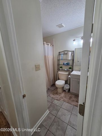 4364 Shadow Ridge Drive, Horn Lake, MS 38637
