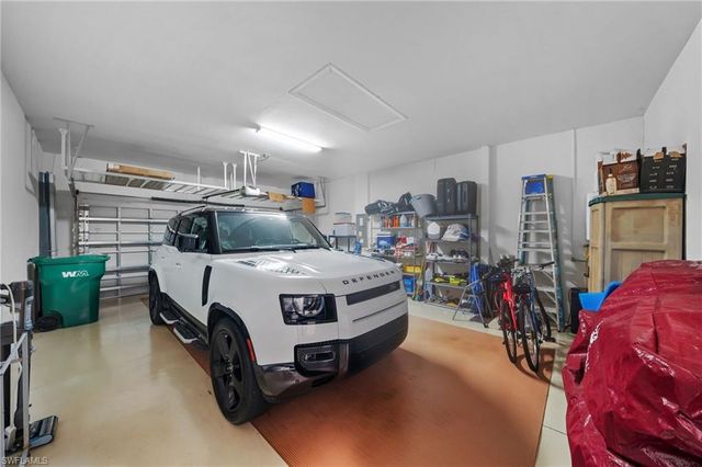 8827 Vaccaro CT, Naples, FL 34119