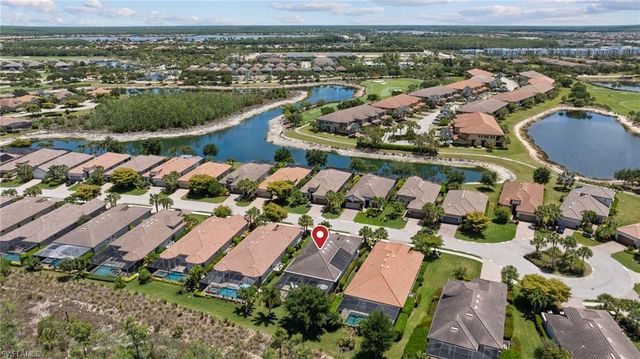 8827 Vaccaro CT, Naples, FL 34119