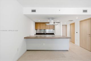 1000 Brickell Plaza 3303, Miami, FL 33131