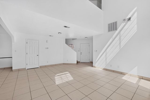 10504 Connemara Drive SW, Albuquerque, NM 87121
