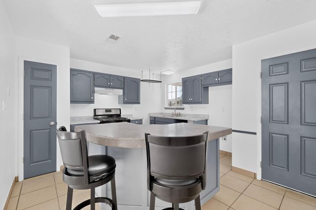 10504 Connemara Drive SW, Albuquerque, NM 87121