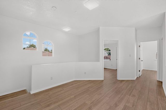 10504 Connemara Drive SW, Albuquerque, NM 87121