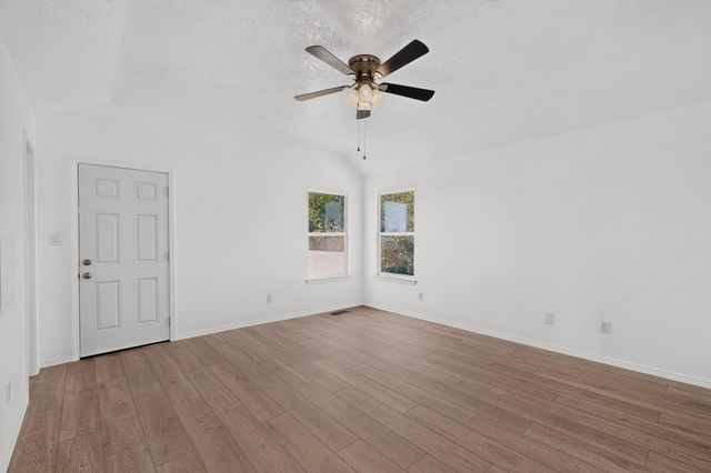 10504 Connemara Drive SW, Albuquerque, NM 87121