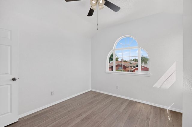 10504 Connemara Drive SW, Albuquerque, NM 87121