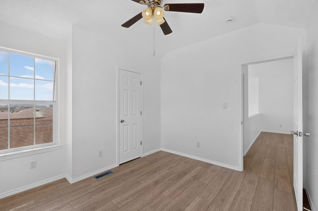 10504 Connemara Drive SW, Albuquerque, NM 87121