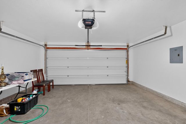 10504 Connemara Drive SW, Albuquerque, NM 87121