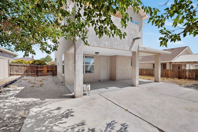 10504 Connemara Drive SW, Albuquerque, NM 87121