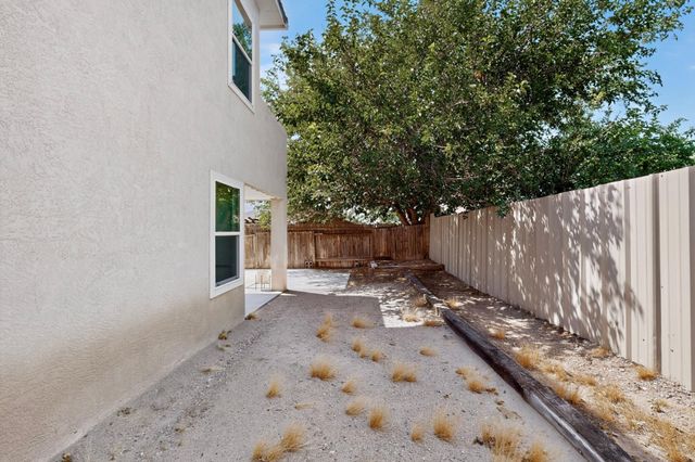 10504 Connemara Drive SW, Albuquerque, NM 87121