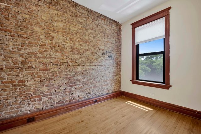 1404 W Flournoy Street 3, Chicago, IL 60607
