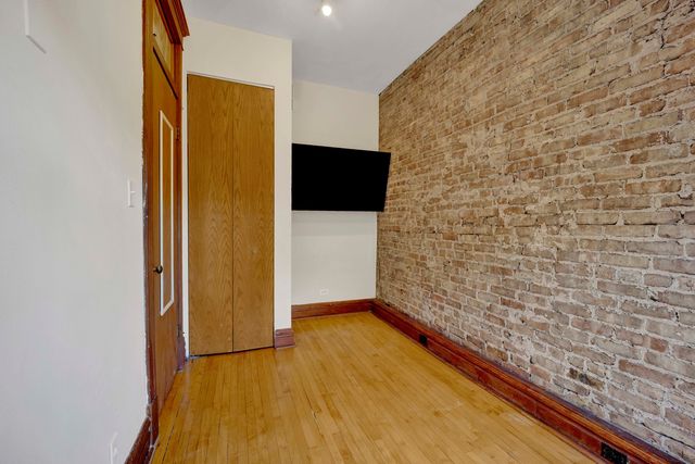 1404 W Flournoy Street 3, Chicago, IL 60607