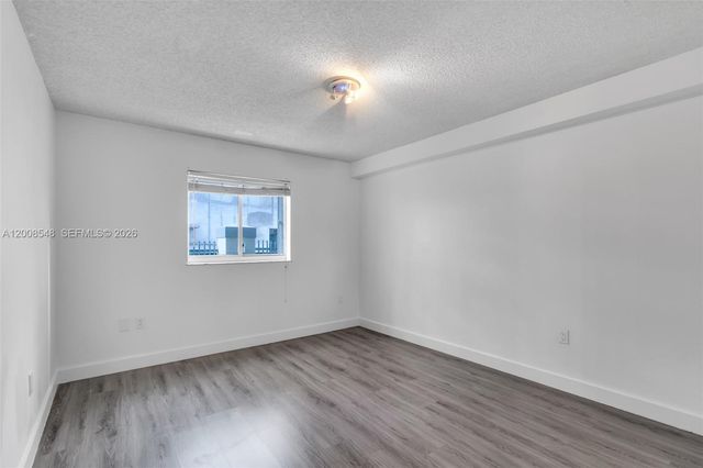 269 NW 7th St 121, Miami, FL 33136