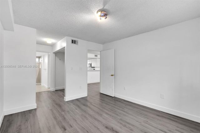 269 NW 7th St 121, Miami, FL 33136