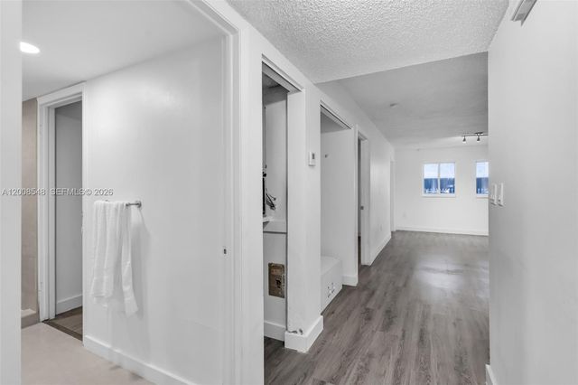 269 NW 7th St 121, Miami, FL 33136