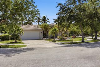 241 Fairmont Way, Weston, FL 33326