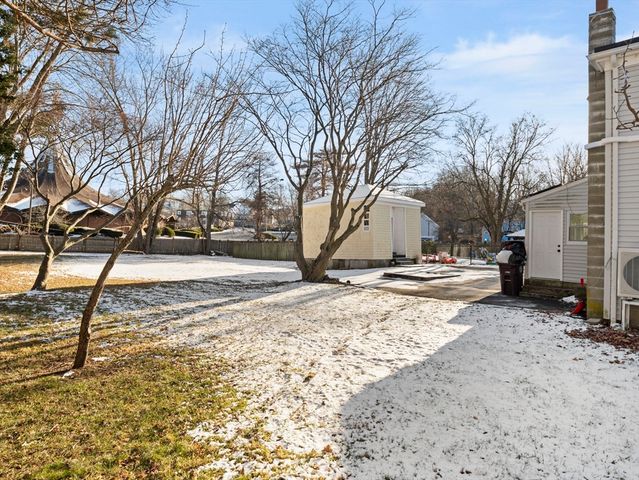 43 Filomena St, Weymouth, MA 02189