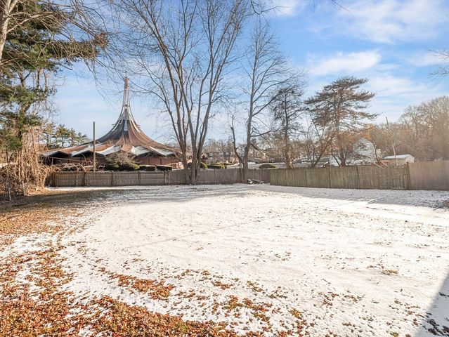 43 Filomena St, Weymouth, MA 02189