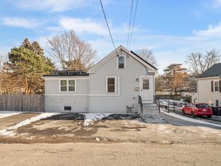 43 Filomena St, Weymouth, MA 02189