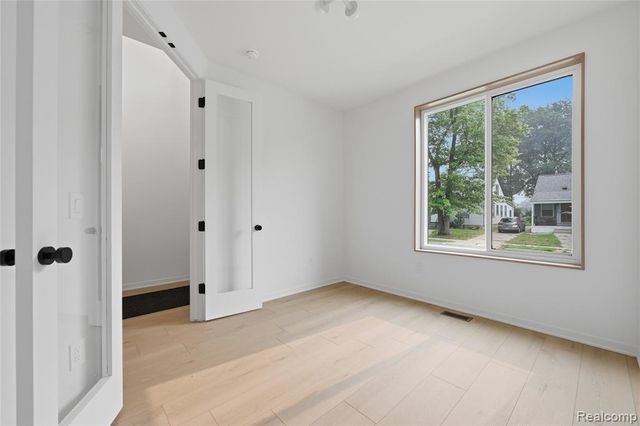 845 Allen Street, Ferndale, MI 48220