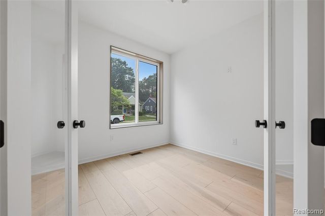 845 Allen Street, Ferndale, MI 48220