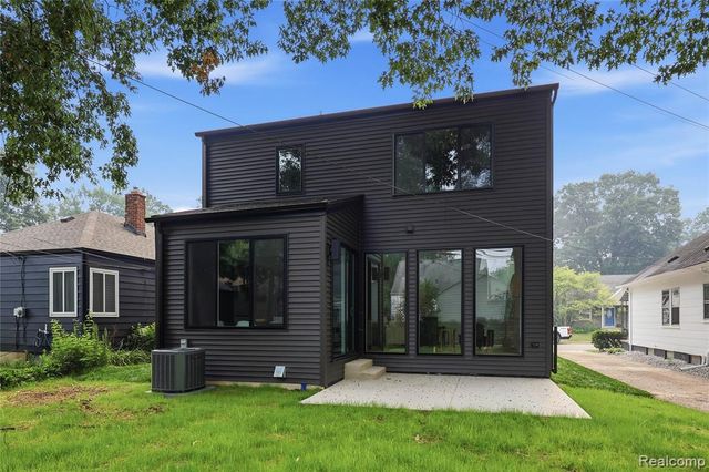 845 Allen Street, Ferndale, MI 48220