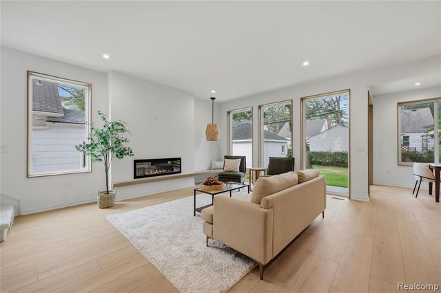 845 Allen Street, Ferndale, MI 48220