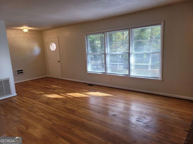 1204 Jefferson Highway, Winder, GA 30680