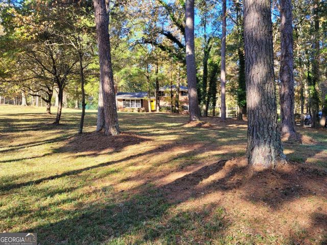 1204 Jefferson Highway, Winder, GA 30680