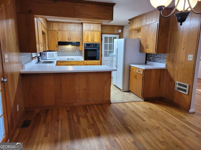 1204 Jefferson Highway, Winder, GA 30680