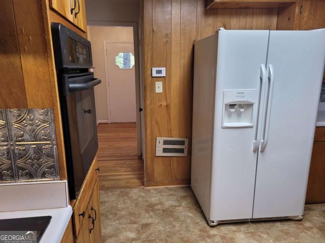 1204 Jefferson Highway, Winder, GA 30680