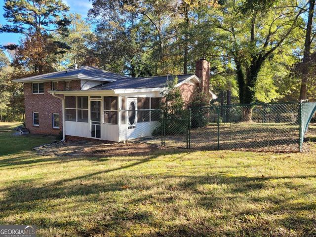 1204 Jefferson Highway, Winder, GA 30680