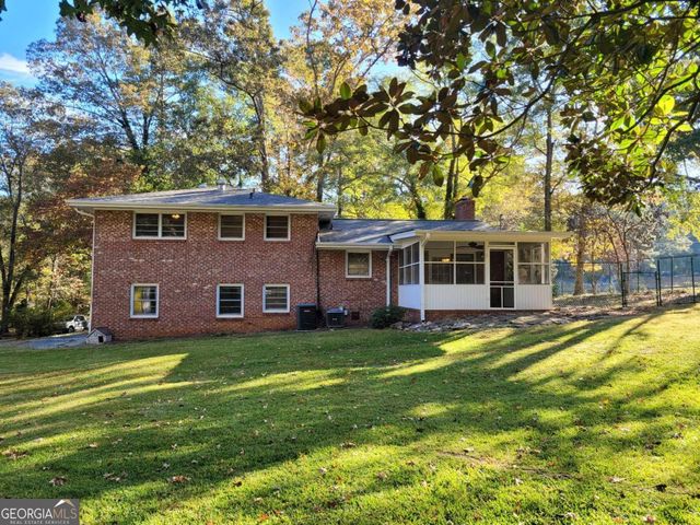 1204 Jefferson Highway, Winder, GA 30680