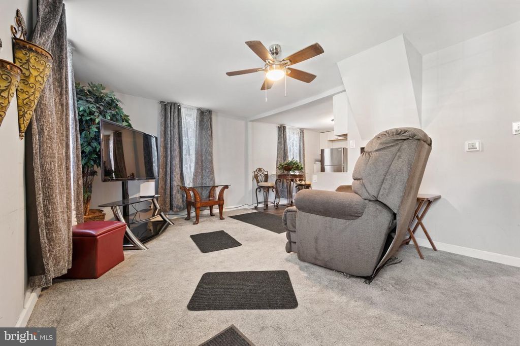 475 EVERGREEN AVE, PHILADELPHIA, PA 19128 — photo 3