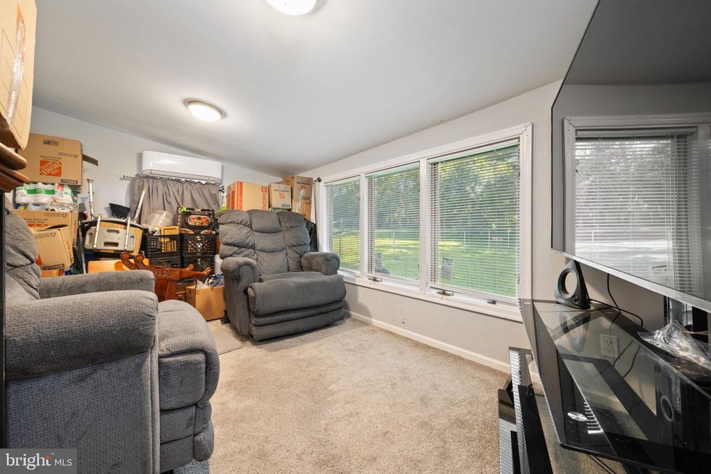 475 EVERGREEN AVE, PHILADELPHIA, PA 19128 — photo 4