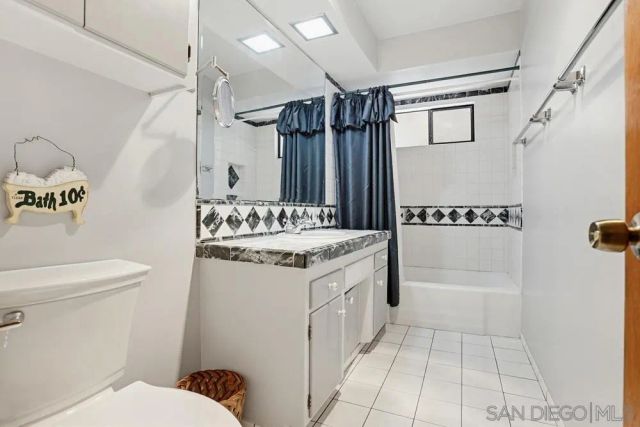 8420 Wenatchee Ave, El Cajon, CA 92021