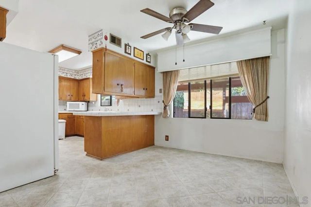 8420 Wenatchee Ave, El Cajon, CA 92021