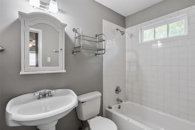 1903 Washington Avenue, Fort Worth, TX 76110