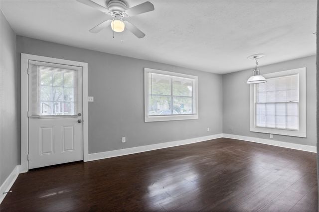 1903 Washington Avenue, Fort Worth, TX 76110