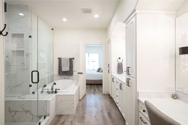 500 Waters Edge Drive 311, Lake Dallas, TX 75065