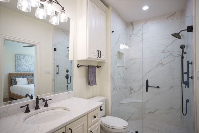 500 Waters Edge Drive 311, Lake Dallas, TX 75065